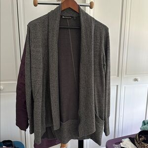 Athleta Cozy Soft Pranayama Wrap Light Gray Heather Womens Size Medium‎